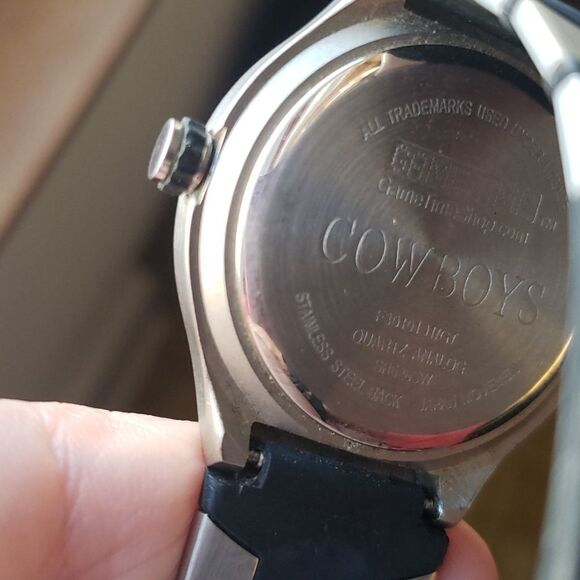 New in Box Game Time Dallas Cowboys Quartz Analog Watch w/ Stainless Steel Back - Picture 5 of 9